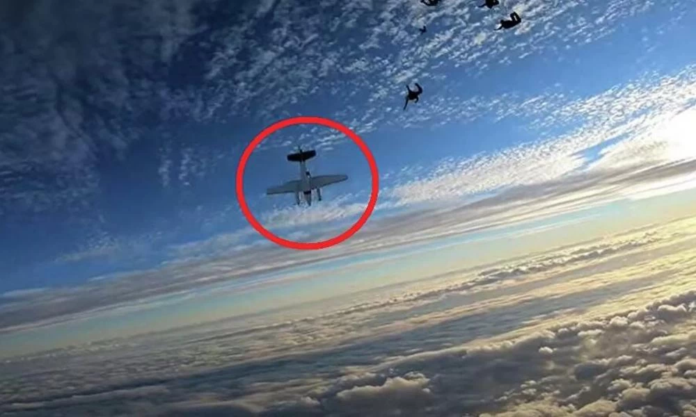 Βίντεο σοκ! Αεροπλάνο έχει απώλεια στήριξης και κατευθύνεται καταπάνω σε αλεξιπτωτιστές